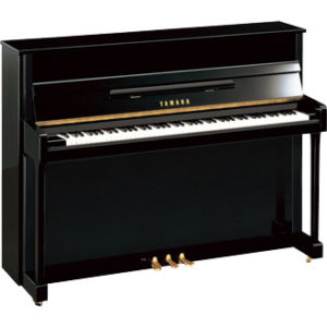 Yamaha b2 upright piano